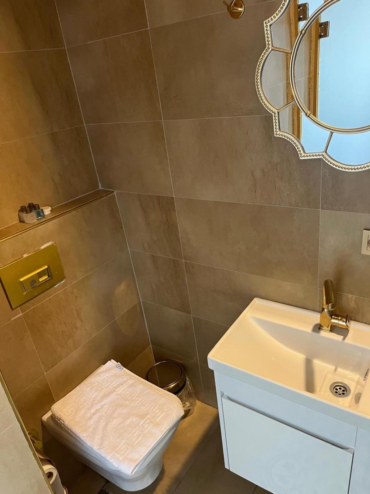 Hotel Boss To Hotel Taksim