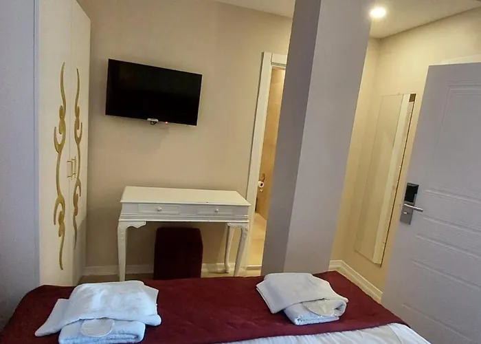 Boss To Hotel Taksim