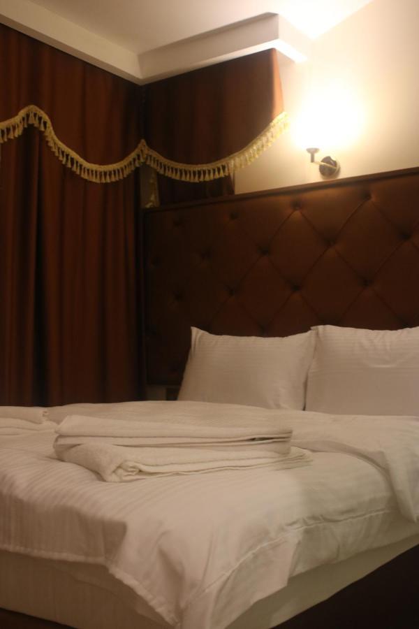 Hotel Boss To Taksim *